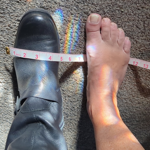 Black leather knee-high boot - Picture 14 of 15